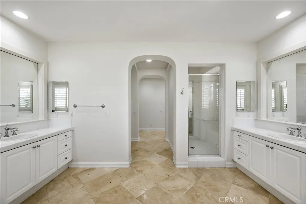 Newport Beach, California 92660, United States, 6 Bedrooms Bedrooms, ,7 BathroomsBathrooms,Residential,Active,193818