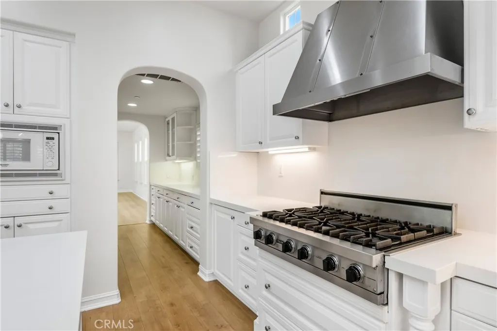 Newport Beach, California 92660, United States, 6 Bedrooms Bedrooms, ,7 BathroomsBathrooms,Residential,Active,193818