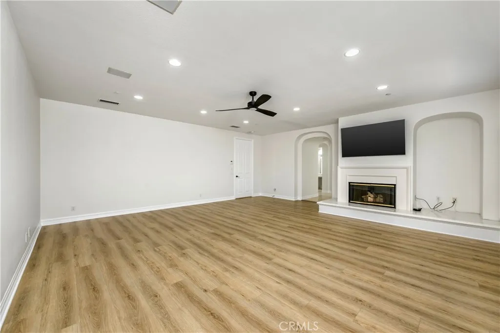 Newport Beach, California 92660, United States, 6 Bedrooms Bedrooms, ,7 BathroomsBathrooms,Residential,Active,193818