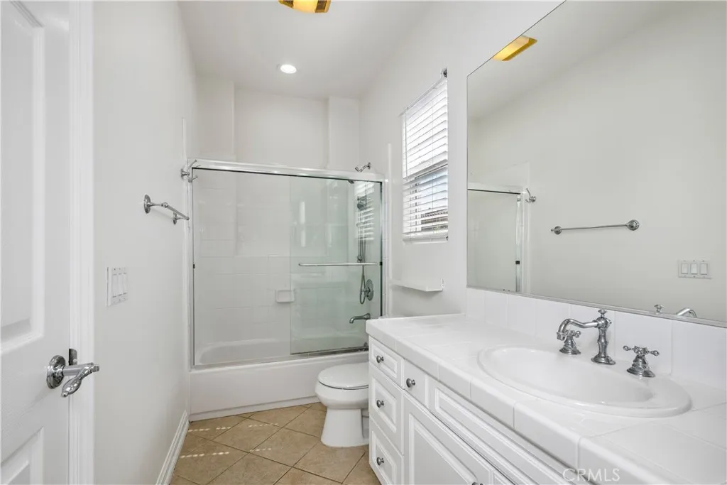 Newport Beach, California 92660, United States, 6 Bedrooms Bedrooms, ,7 BathroomsBathrooms,Residential,Active,193818