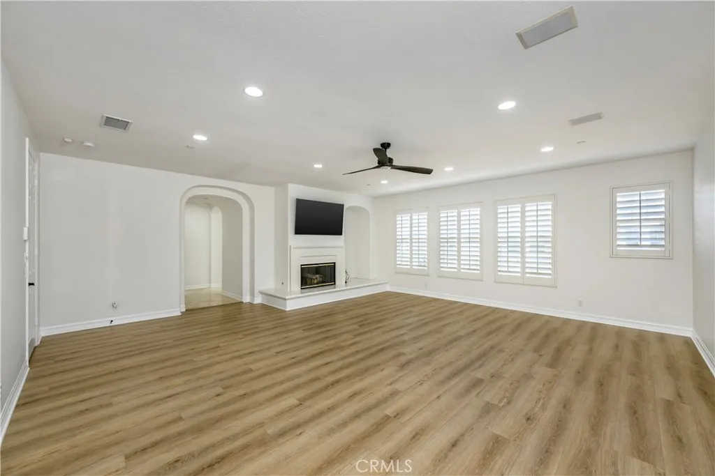 Newport Beach, California 92660, United States, 6 Bedrooms Bedrooms, ,7 BathroomsBathrooms,Residential,Active,193818