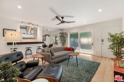 Photo of 2921 10th Street #3, Santa Monica, CA 90405 (MLS # 26668887)