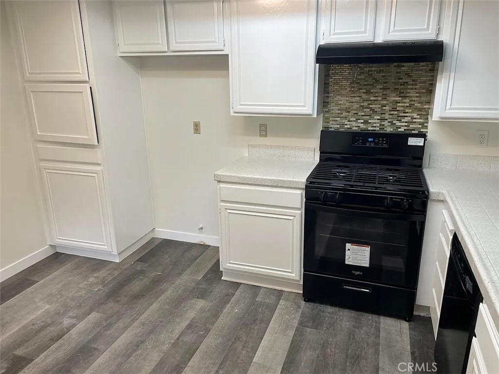 16255 Devonshire Street 57