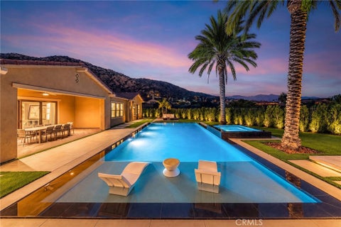 Photo of 1236 Iris Lane, Glendora, CA 91741 (MLS # AR26188743)