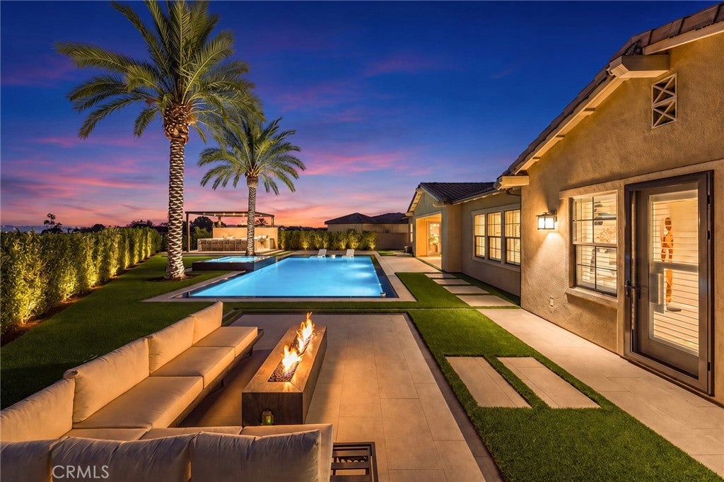 1236 Iris Lane