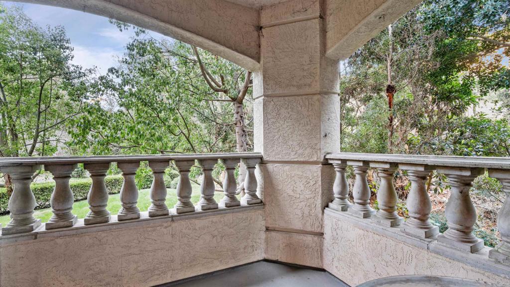 St. Tropez (STP) - Residential