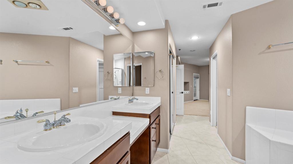 St. Tropez (STP) - Residential