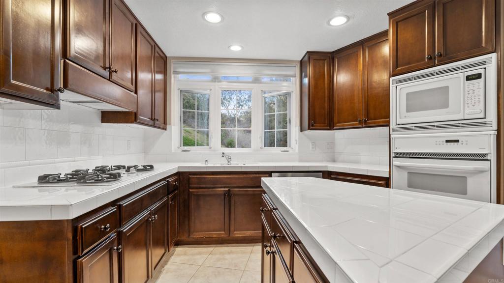 St. Tropez (STP) - Residential