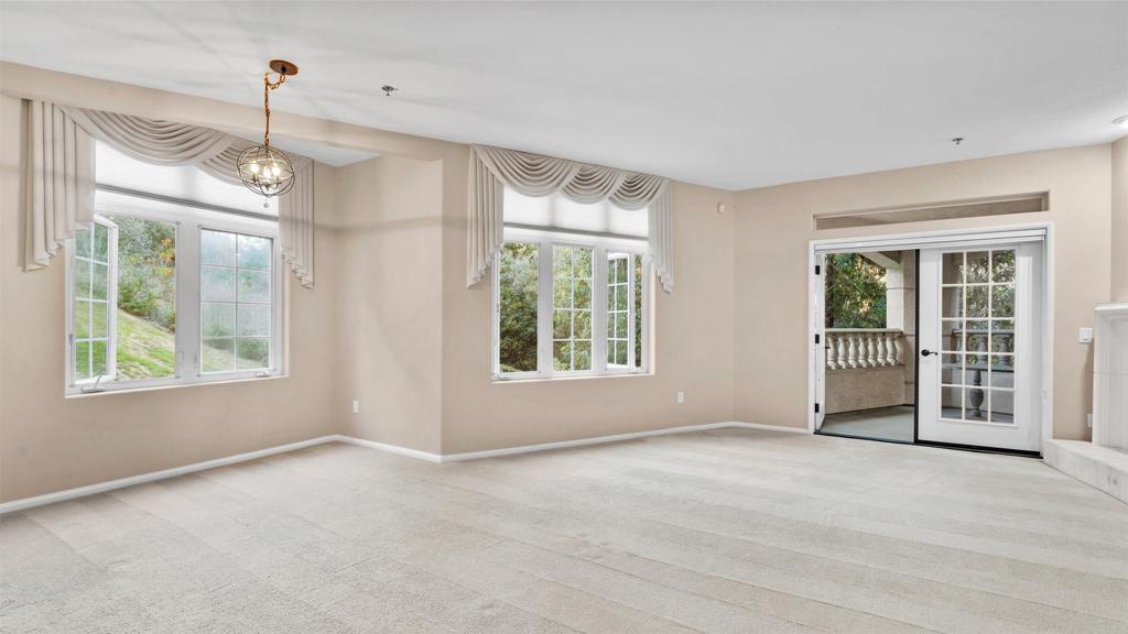 St. Tropez (STP) - Residential