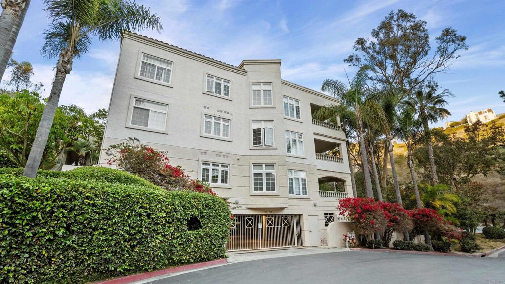 St. Tropez (STP) - Residential