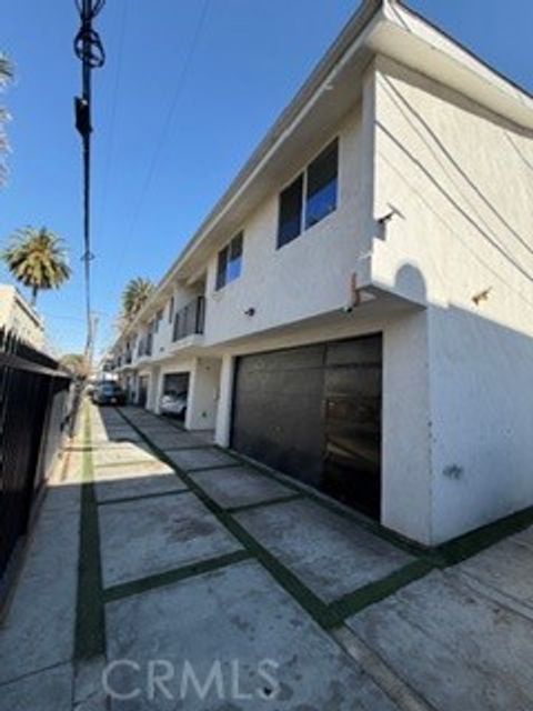 Photo of 1130 Browning, Los Angeles, CA 90037 (MLS # SR26009446)