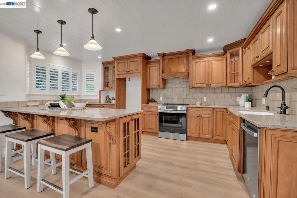 3520 Centennial Dr