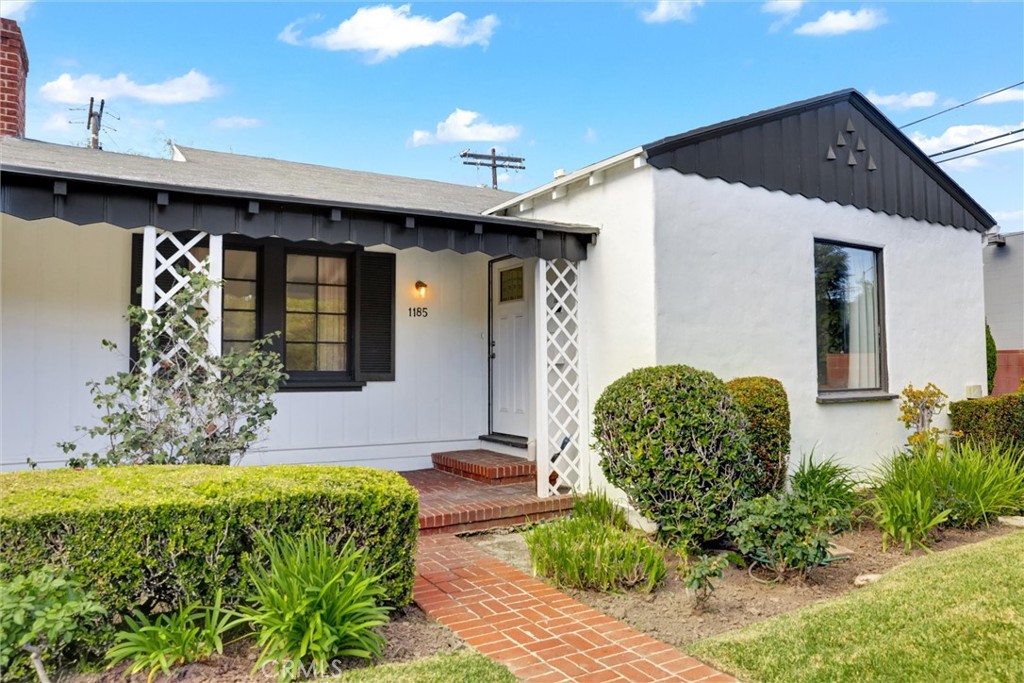 1185 Hauser Boulevard 1185