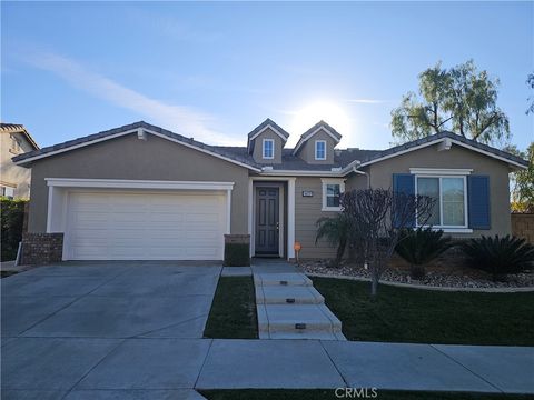 Photo of 34237 Aurora Court, Lake Elsinore, CA 92532 (MLS # SW26046156)