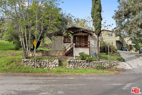 Photo of 11317 Santol Drive, Sylmar, CA 91342 (MLS # 25620915)