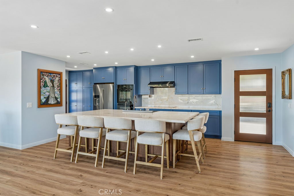 1713 W 27th Street