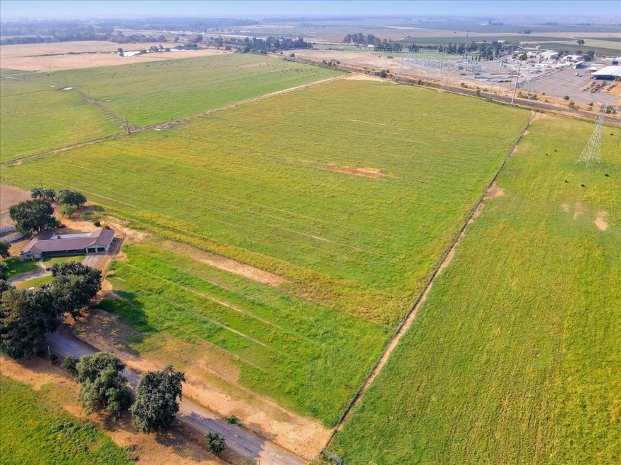 177 Acres of prime industrial land ready for development. This land needs very little in improvements per the city of Elk Grove, ready for development NOW. Located in an area where this massive growth, perfect for large warehouse users or manufacturing.  Development is already being done next door to this property. Perfect timing for this property to be developed with a real need for Warehouse space. The land is all usable and has great access.