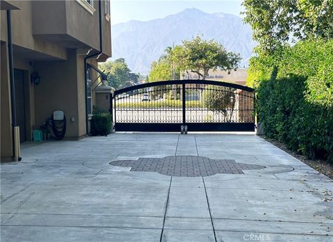 Photo of 726 W Huntington Drive #B, Arcadia, CA 91007 (MLS # WS25081972)