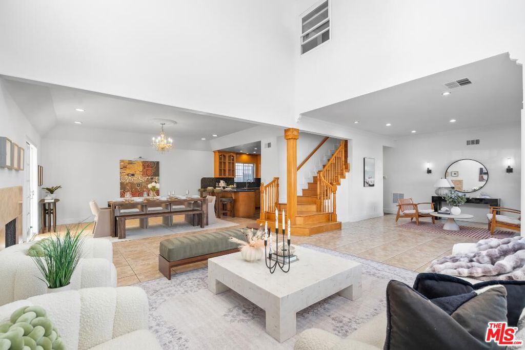 800 S Bronson Avenue