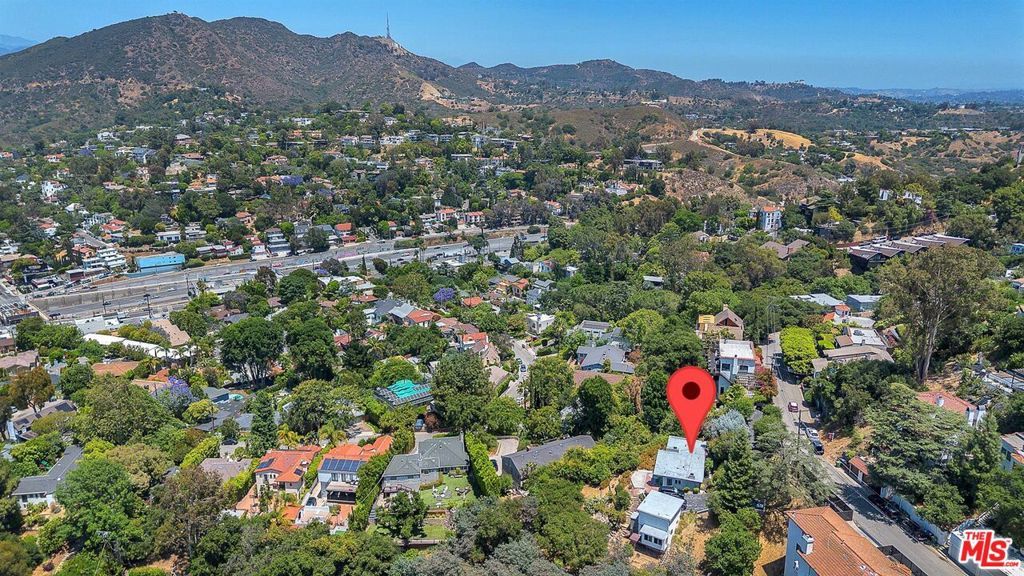 Photo of 7191 Woodrow Wilson Drive, Los Angeles, CA 90068 (MLS # 25554577)