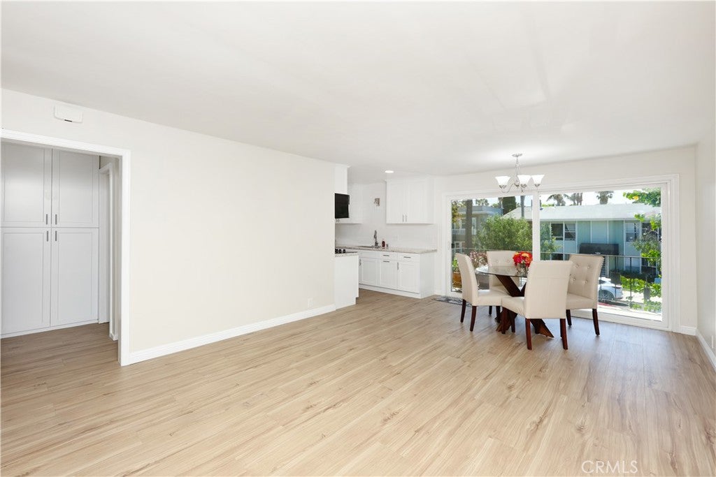 1405 E 1st 10