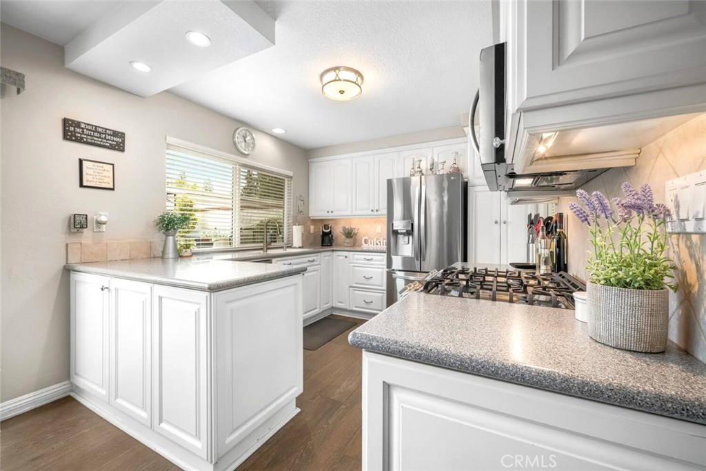 6898 Breton Way