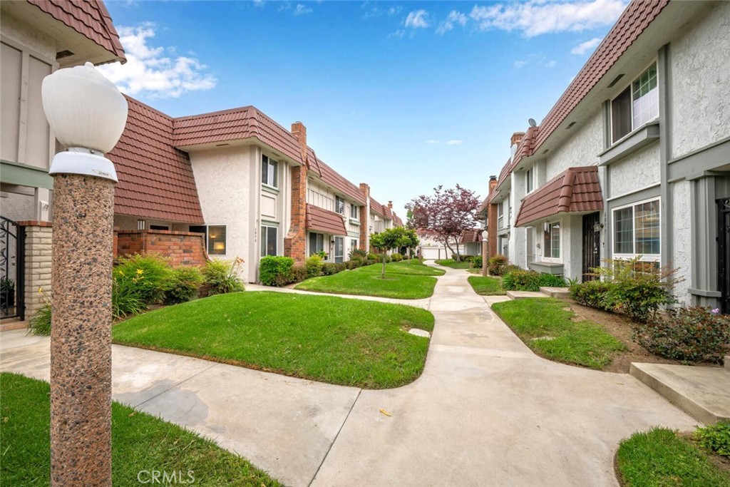 6898 Breton Way