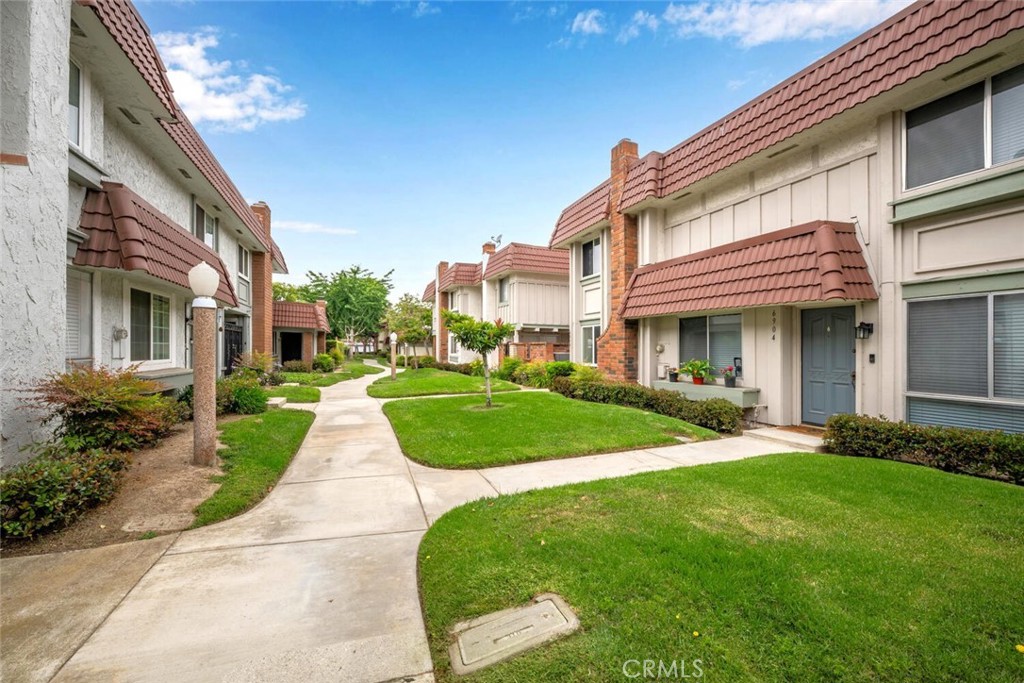 6898 Breton Way