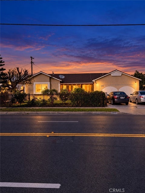 Photo of 210 E Randall AVE, Rialto, CA 92376 (MLS # CV26231177)