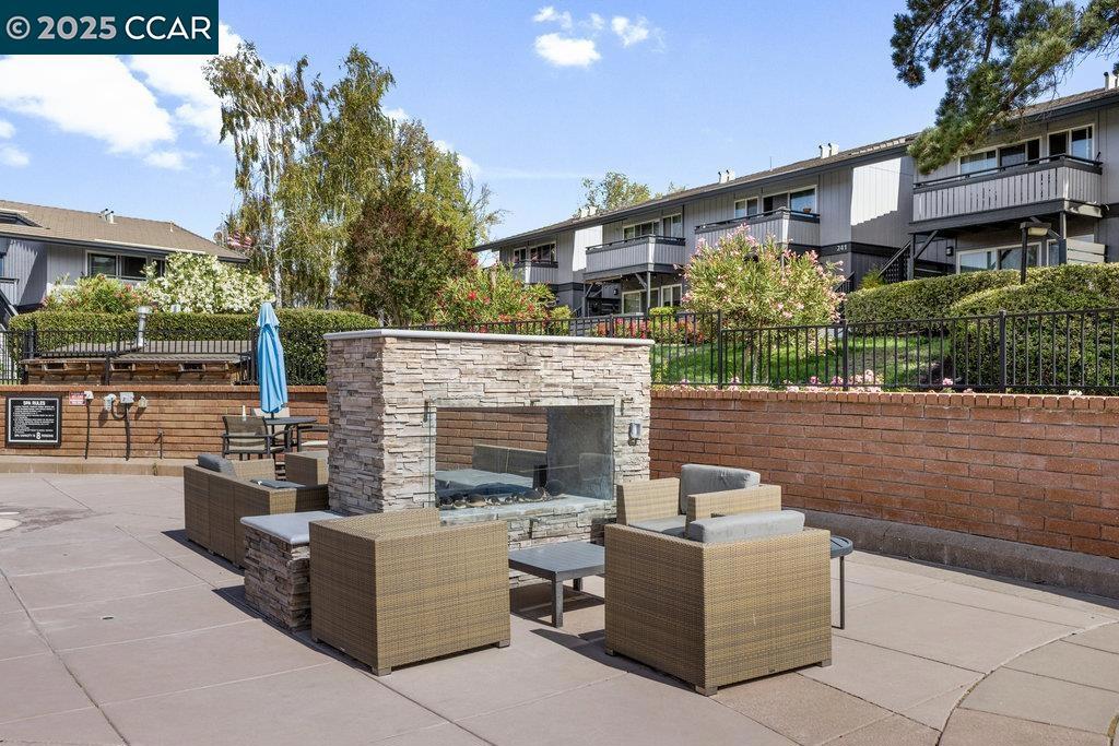 HEATHER FARMS - Residential