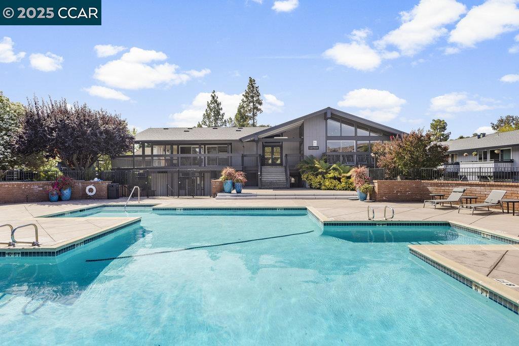 HEATHER FARMS - Residential