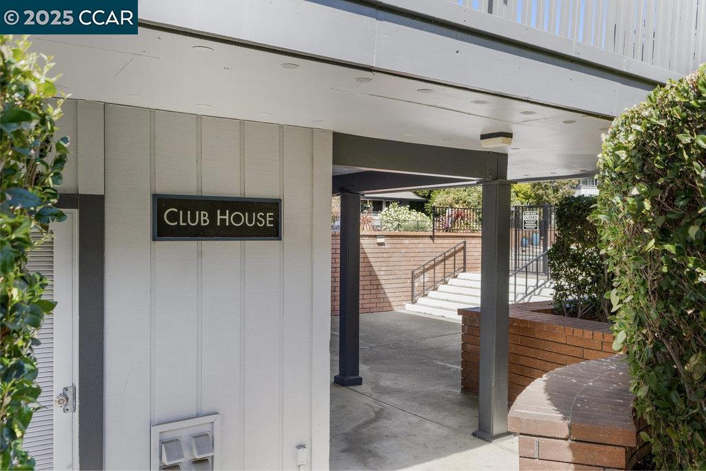 HEATHER FARMS - Residential