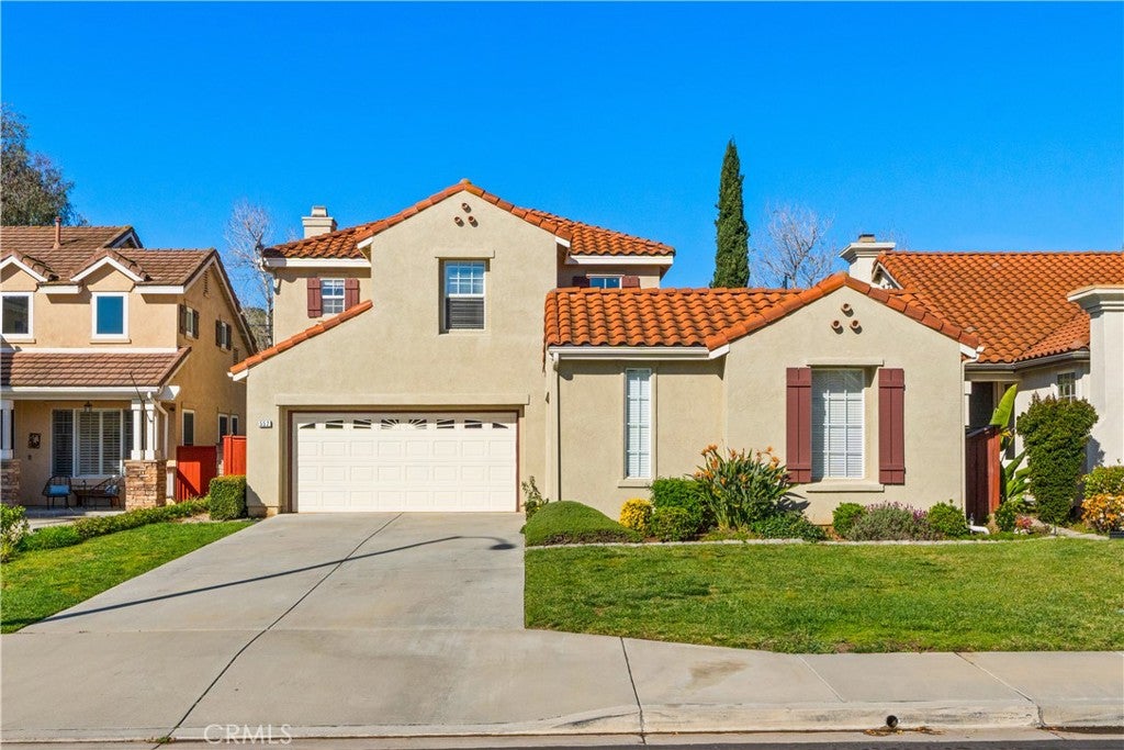 552 Chesterfield Cir