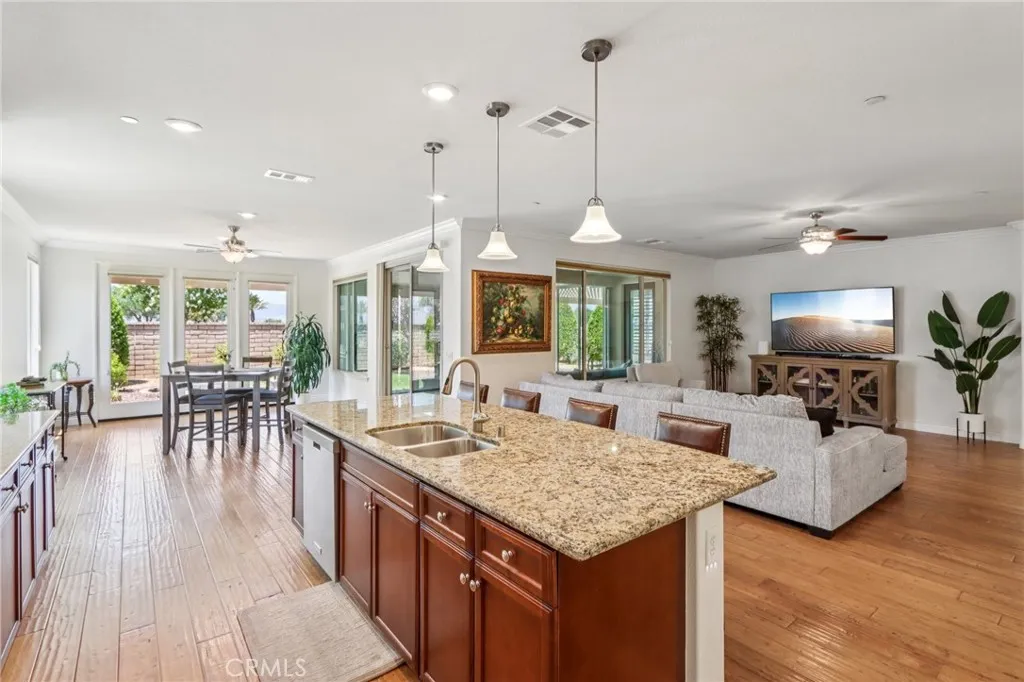 Hemet, California 92545, United States, 3 Bedrooms Bedrooms, ,3 BathroomsBathrooms,Residential,Active,186923