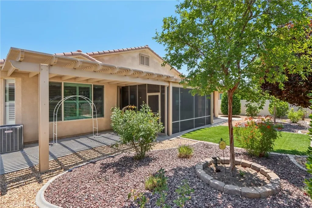 Hemet, California 92545, United States, 3 Bedrooms Bedrooms, ,3 BathroomsBathrooms,Residential,Active,186923