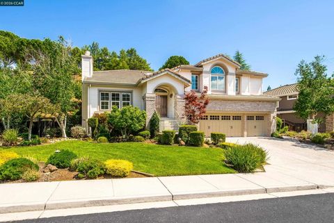 Photo of 1170 Sunrise Ridge Dr Dr, Lafayette, CA 94549 (MLS # 41131359)