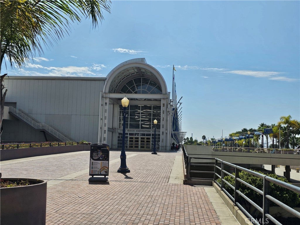 249 E Ocean