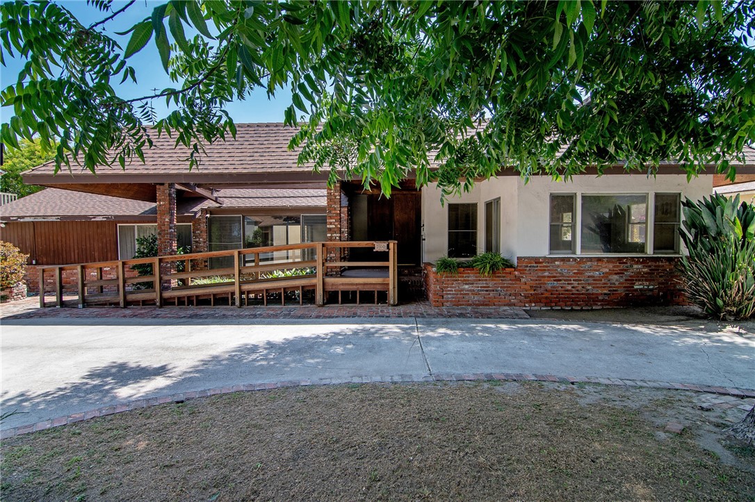 700 S Mariposa Street