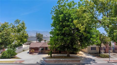 Photo of 700 S Mariposa Street, Burbank, CA 91506 (MLS # BB26127770)