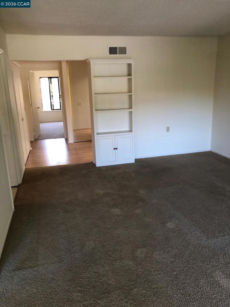 1116 Fairlawn Court 3