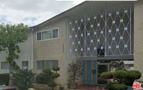 Photo of 15549 S Budlong Place #2, Gardena, CA 90247 (MLS # 26987481)