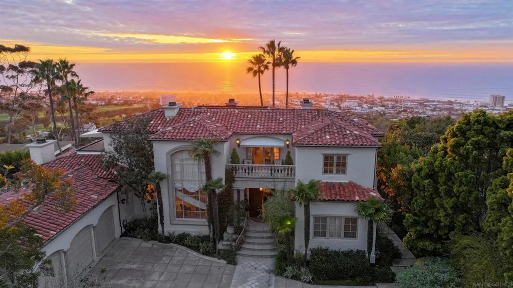 La Jolla, California 92037, United States, 6 Bedrooms Bedrooms, ,9 BathroomsBathrooms,Residential,Active,198721