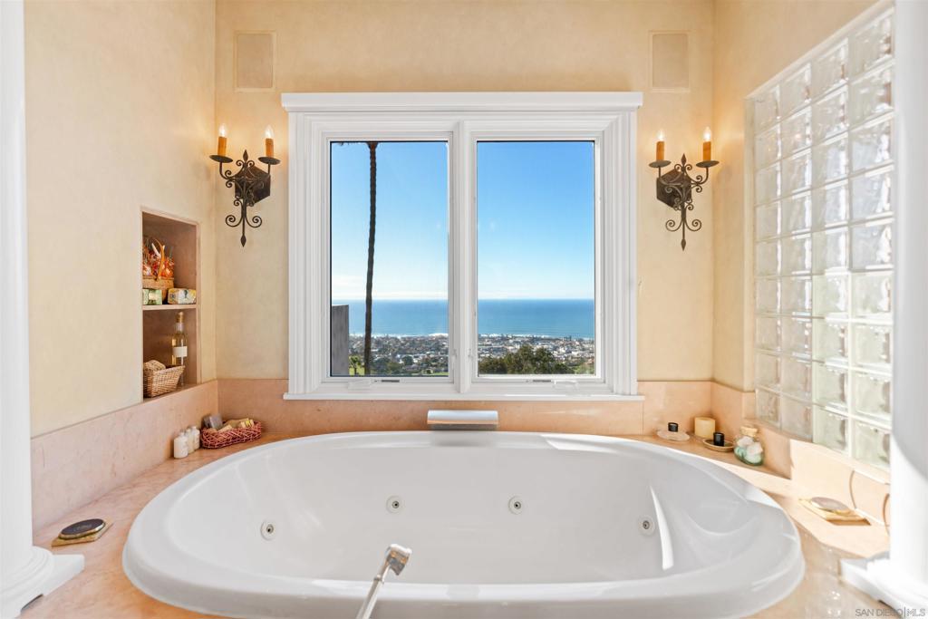 La Jolla - Residential Lease