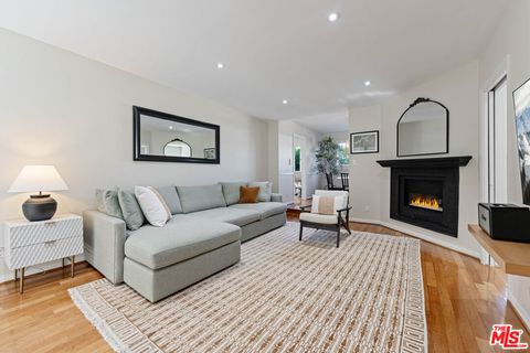 Photo of 832 Euclid Street #203, Santa Monica, CA 90403 (MLS # 25624217)