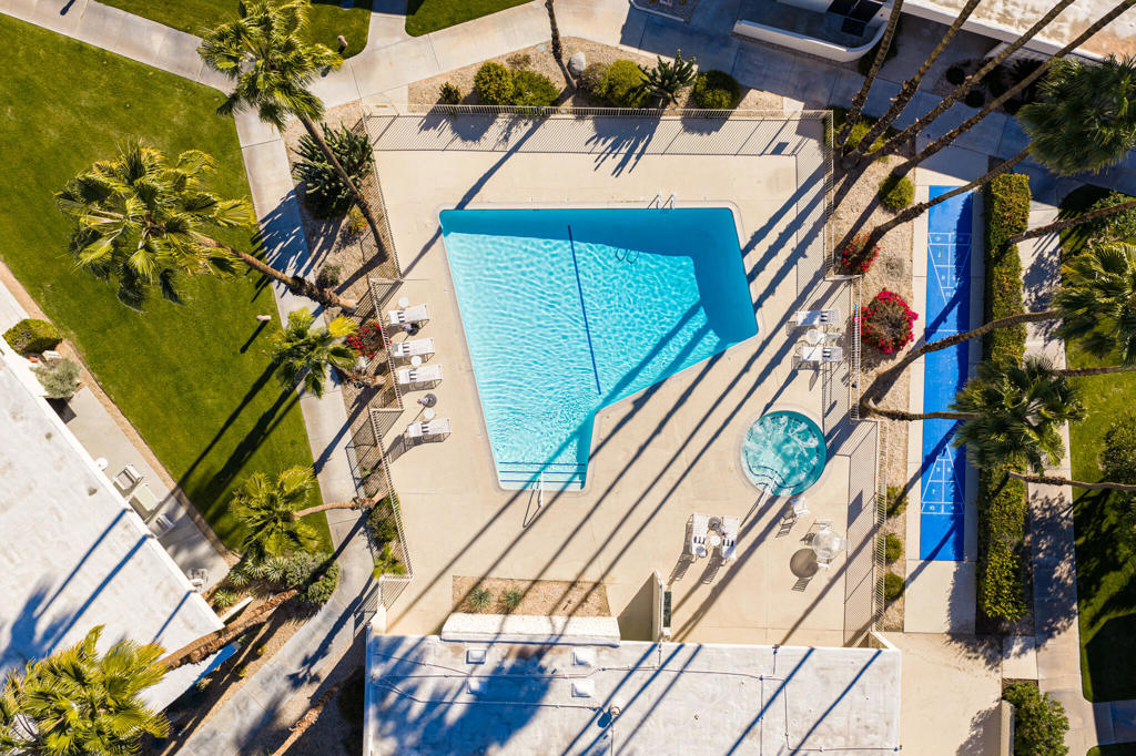 Seven Lakes C.C. - Residential