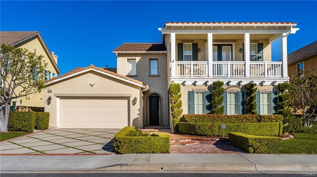 7821 E Portico
