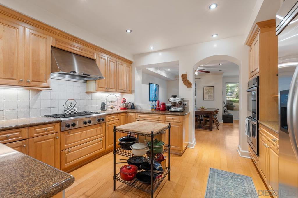 1040 Genter St 103