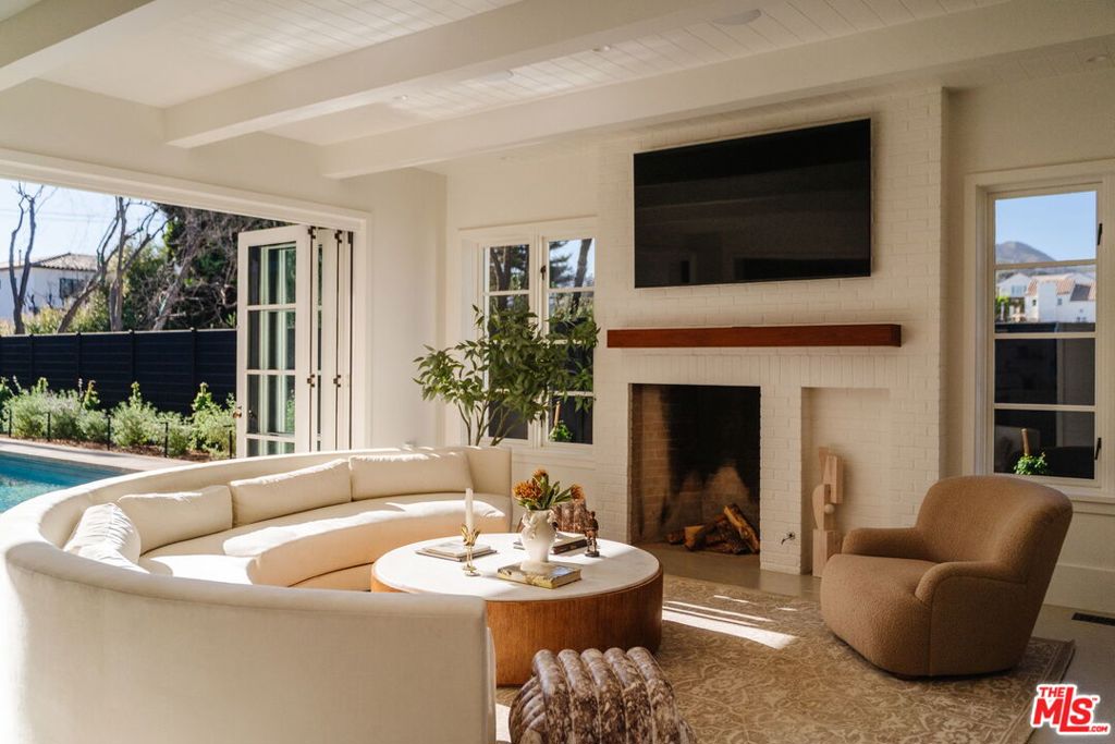 931 Chautauqua Boulevard