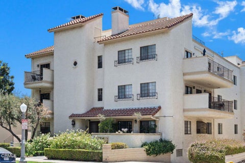 Property photo of 227 S Madison Avenue 304, Pasadena, CA 91101