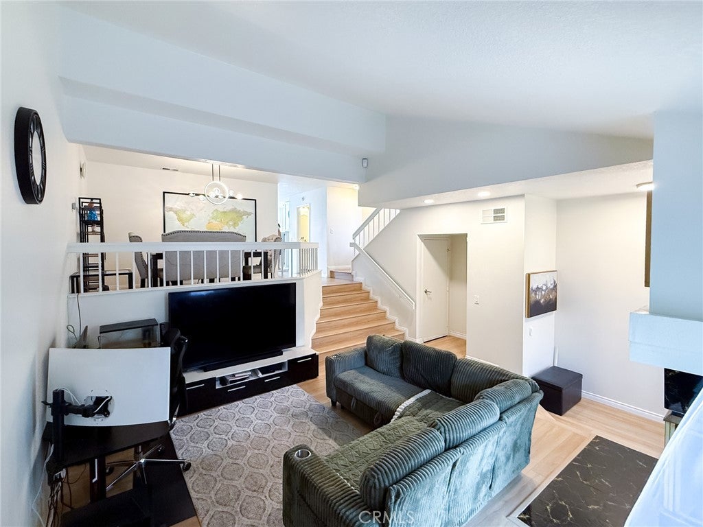 33 Wildflower Place